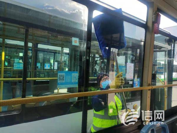 ‘panda sports’
公交职员岗位练兵强技术 卫生交锋展风范(图3)
