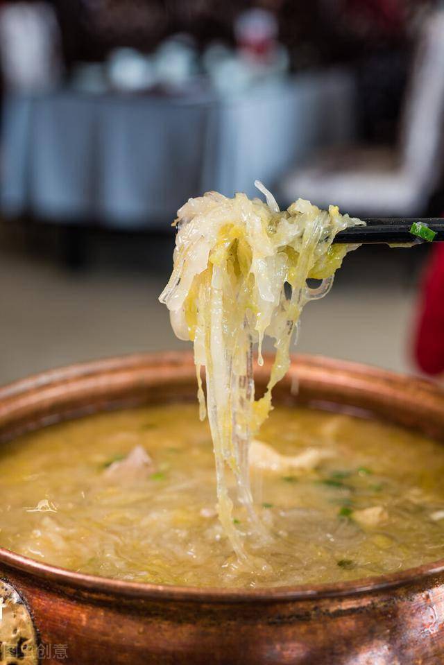 xiongmao体育|
囤菜季到了 东北大娘雇车屯300斤白菜 南方人表现很不明白(图3) xiongmao体育|
囤菜季到了 东北大娘雇车屯300斤白菜 南方人表现很不明白(图3)