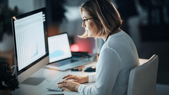 熊猫体育|
手机照相图片后 怎么举行英语翻译？(图2)